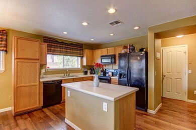 Kitchen (1)