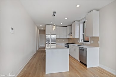 3332 W Irving Park Rd unit 2, Chicago, IL 60618 - photo 5