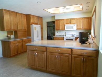 Lots of storage & counter space!