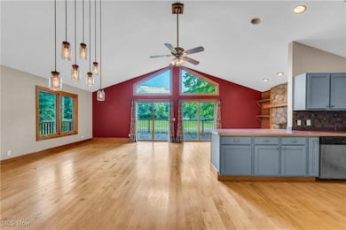 2053 N Plaza Dr, Roaming Shores, OH 44084 - photo 3