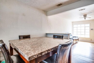 1014 Shawnee Trace, Grand Prairie, TX 75051 - photo 6