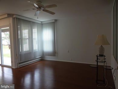 7 Ingham Way, Southampton, NJ 08088 - photo 5