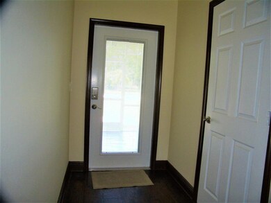 3-FOYER