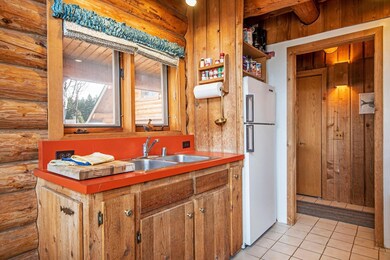 13627 SW Meadow View Dr Camp-print-008-0
