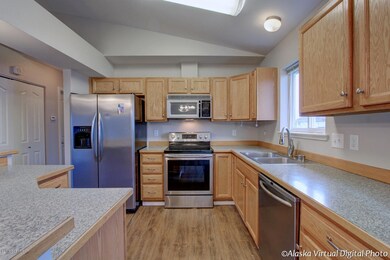 8608 Spruce Brook St, Anchorage, AK 99507 - photo 7