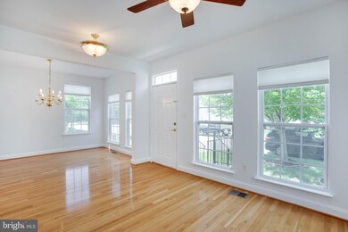 23270 Daffodil Dr, California, MD 20619 - photo 6