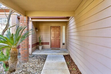 Covered Porch/Entry.