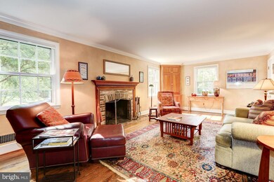 8200 Coach St, Potomac, MD 20854 - photo 4