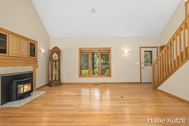 13885 Pointe Ct N, Cedar Springs, MI 49319 - photo 5