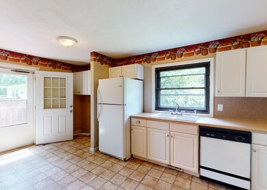 509 Orleans St, Johnson City, TN 37601 - photo 6