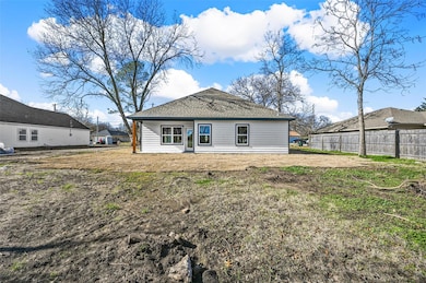 1310 S Clements St, Gainesville, TX 76240 - photo 5