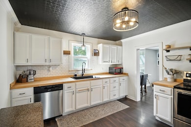 77201 270th St, Clarks Grove, MN 56016 - photo 3