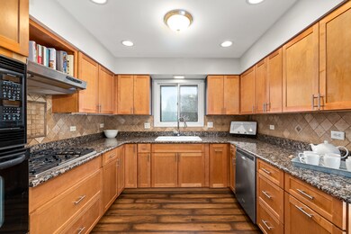 2 Ottawa Ct, Naperville, IL 60563 - photo 3