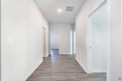 112 Monroe Ct, Byron, GA 31008 - photo 2