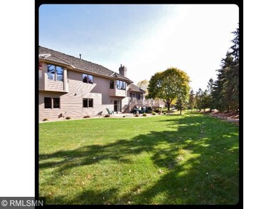 Huge backyard with wonderful privacy! The entire y