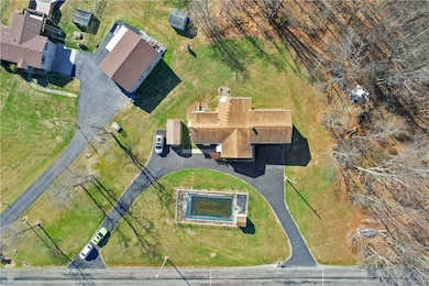 364 Spruce Hollow Rd, Vandergrift, PA 15690 - photo 3