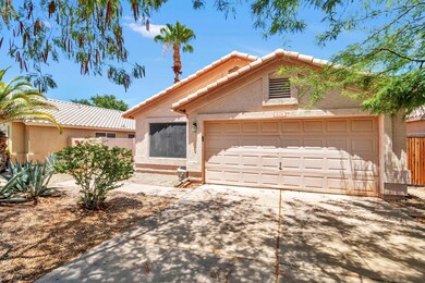 826 W Sil-002-002-DLB 1397-MLS_Size