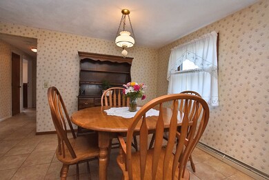 24 Morris Ave, Pawtucket, RI 02860 - photo 5