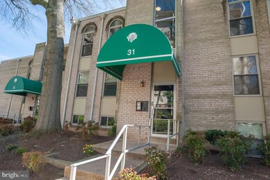 31 Canterbury Square unit 301, Alexandria, VA 22304 - photo 2