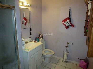 Master Bath/Spa.