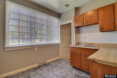 1620 N C St, Fremont, NE 68025 - photo 6