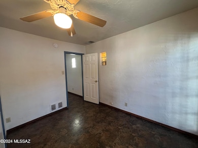 49BB56E8-C081-4965-8C28-DCB01D815B58