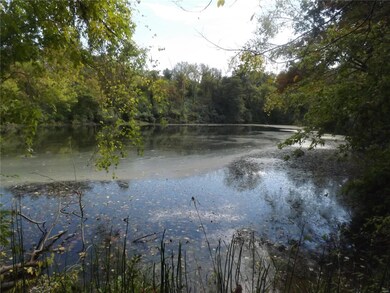 1204 S Clinton Rd, Caseyville, IL 62232 - photo 2