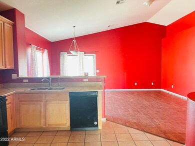 Kitchen pic 2
