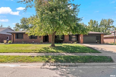 2 Beacon Ridge Dr unit 1, Springfield, IL 62711 - photo 4