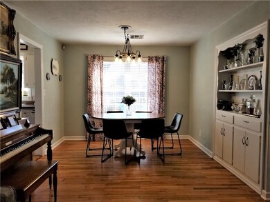 921 N Jefferson Place, Shawnee, OK 74801 - photo 7