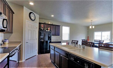 LARGE PANTRY