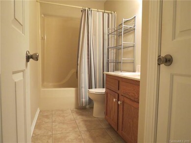 404 Windsor Ln, Statesville, NC 28677 - photo 7