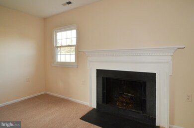 2439 Yarmouth Ln, Crofton, MD 21114 - photo 5