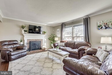 8304 Lindside Way, Springfield, VA 22153 - photo 6