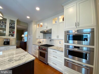 18 Newtown Blvd, Trenton, NJ 08691 - photo 2