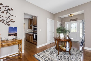 429 Hunters Cir, Greenville, SC 29617 - photo 2