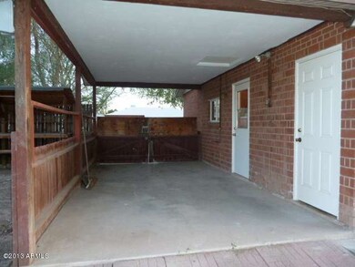 CARPORT