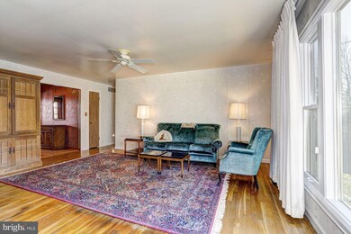 8610 Dunbrook Ln, Laurel, MD 20708 - photo 5