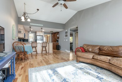 4 Settlers Ct Windham ME 04062-large-008