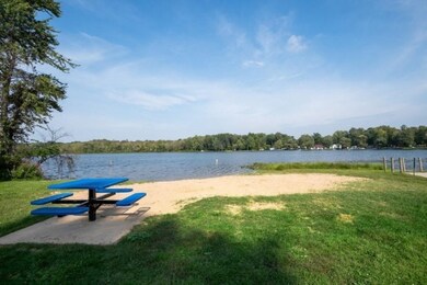 6_7192LakeRd_109_Location9_LowRes