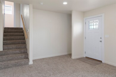 1003 NE 1st St, Pryor, OK 74361 - photo 4