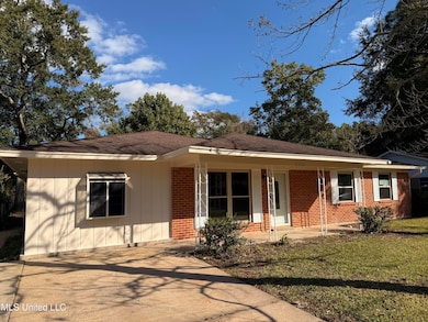 7112 Melon Dr, Biloxi, MS 39532 - photo 2