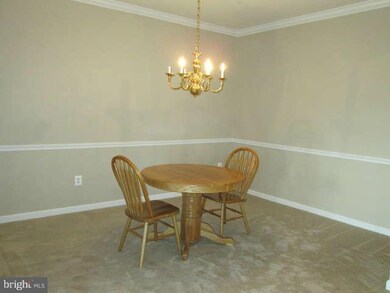 411 Hamlet Club Dr unit 204, Edgewater, MD 21037 - photo 6