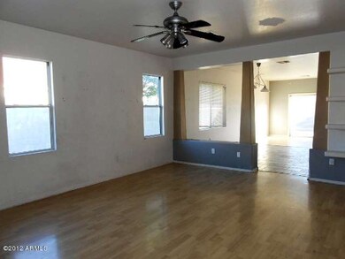 023-305647 - Living Room