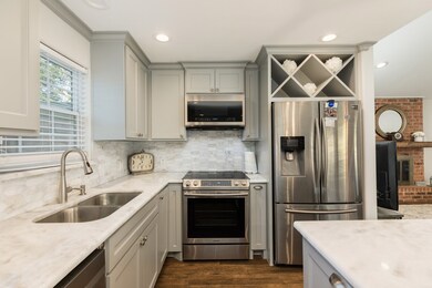 2047 County Road 540, Alvin, TX 77511 - photo 7