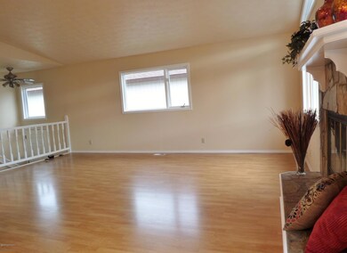 8050 Pinebrook