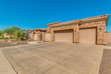 3 Car Garage