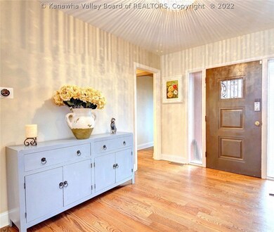 1514 Kanawha Ave, Dunbar, WV 25064 - photo 2