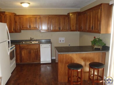 4018 SW 33rd Terrace, Topeka, KS 66614 - photo 5