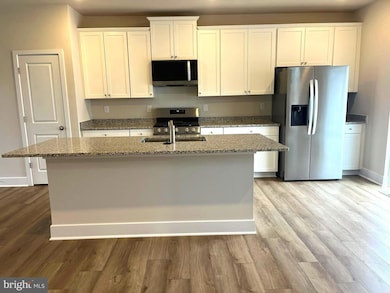 7618 Johnnycake Rd, Woodlawn, MD 21244 - photo 7